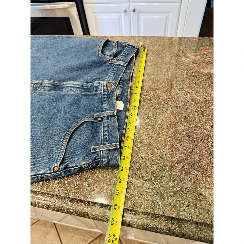 Levis levis 977
